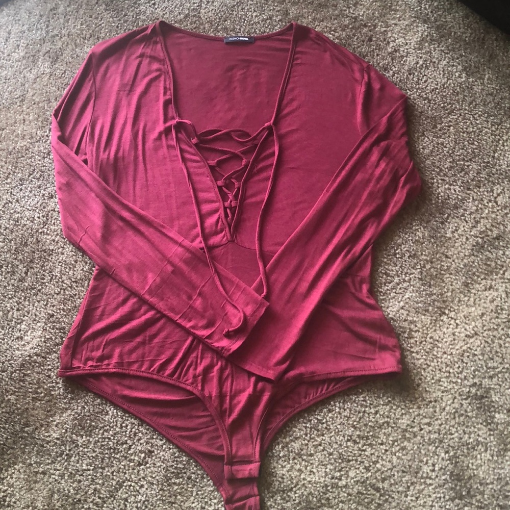 Fashion nova burgundy long sleeve bodysuit